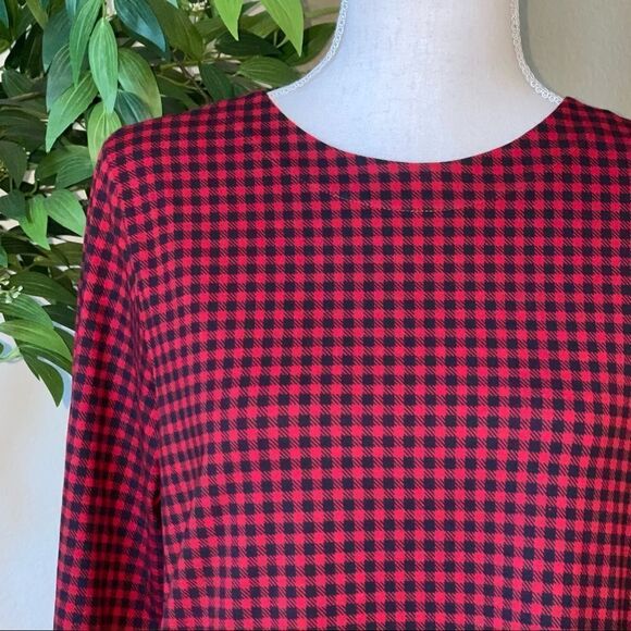 J. Jill Luxe Supima Forward Seam Tunic Top Buffalo Plaid Red & Black Small - Picture 2 of 3